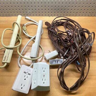 G5-Power strips, multi plugs and short extension cords