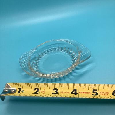 Clear glass round ashtray