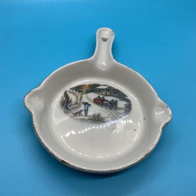 Skillet ashtray with winter scene