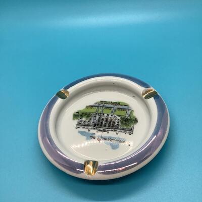 Washington D.C. Whitehouse ashtray