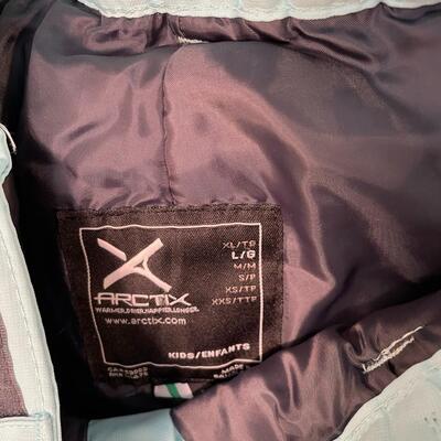 Lot 64  Pair of Kids Ski Pants