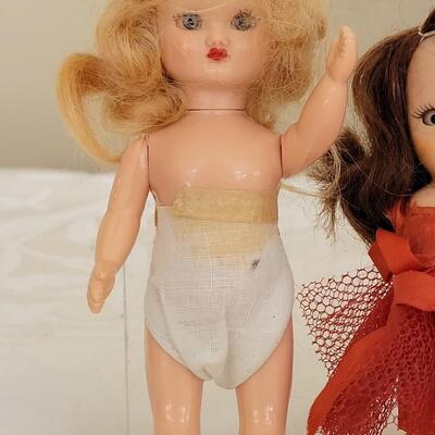 Lot 101: Vintage 1940's Dolls