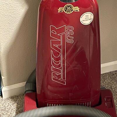 U18-Riccar Vacuum with manual, hose and bags
