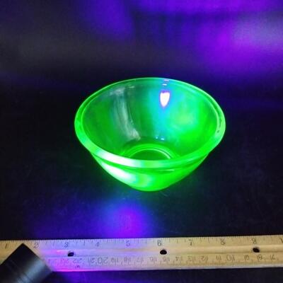 14 - Vintage Uranium Glass Bowl