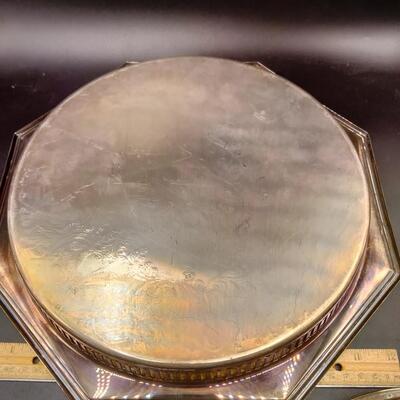 18 - 2 silverplate trays
