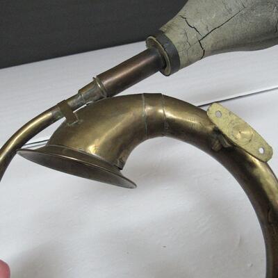 Antique Brass Car Horn, Damaged Bulb