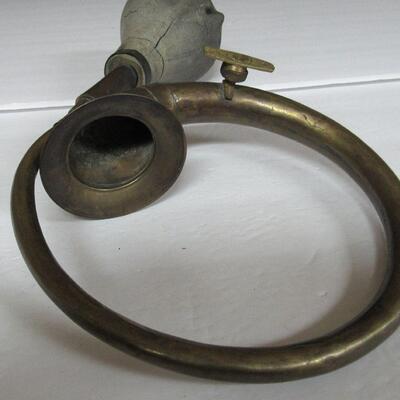 Antique Brass Car Horn, Damaged Bulb