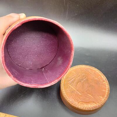 56 - Antique Leather cuff and collar travel box