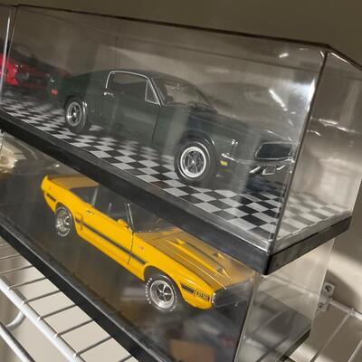 M4-Mustang Lot x4 (In plastic display cases)