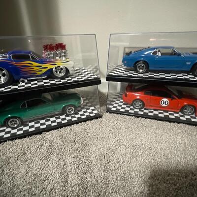 M6-Mustang Lot in display cases x4