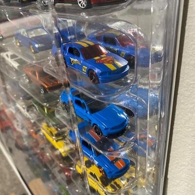 M25 car lot, includes case