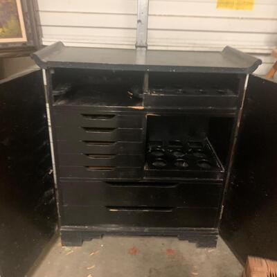 Vintage Oriental Bar (portable) has wheels