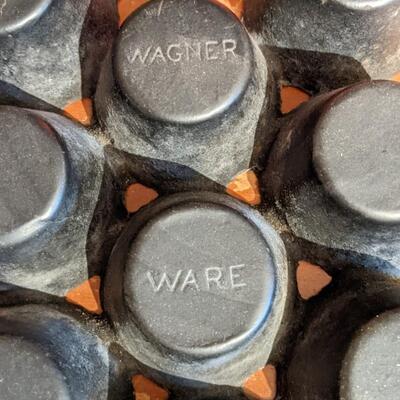 Wagner Ware Cast Iron Muffin Pan, Exc Cond