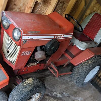Incredible Toro 960 Lawn Tractor, So Cool!