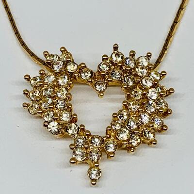 LOTJ106: New in Box: Nikolas Heart Shape Pendant Gold Tone Necklace