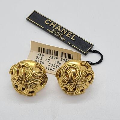 LOTJ 126: New with Tags Chanel Clip On Earrings