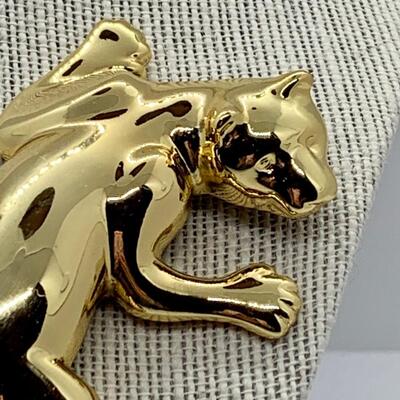 LOTJ135: Five Inch,  Gold Tone Panther Brooch