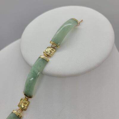 LOTJ 157: Natural Jadeite and 14kt Yellow Gold Bracelet
