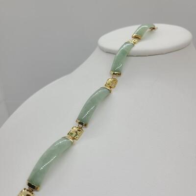 LOTJ 157: Natural Jadeite and 14kt Yellow Gold Bracelet