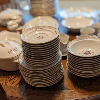 Large lot of International Heartland Dinnerware, I found 1 chip in a plate of 20