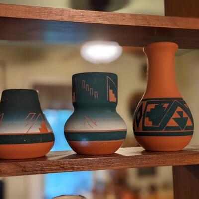3 Sioux Pottery Vessels