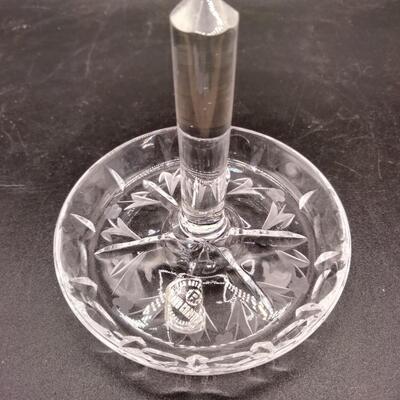 78 - crystal ring holder