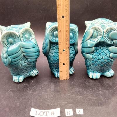 82 - 3 ceramic owls