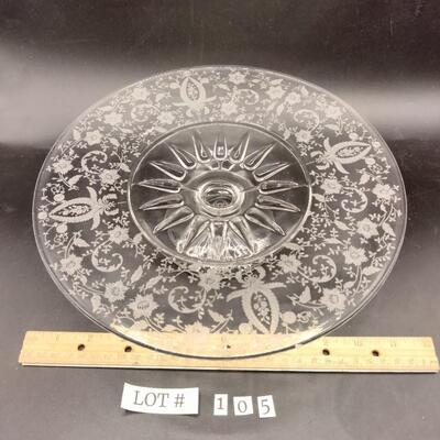 105 - Vintage glass cake stand