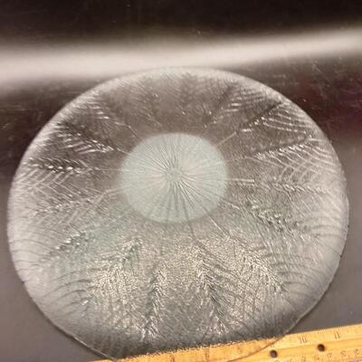 107 - vintage wheat design glass tray