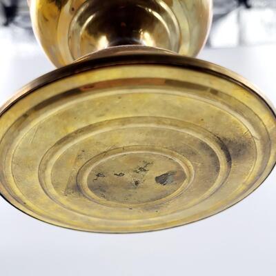 BRASS TABLE OIL LANTERN