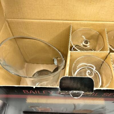 126 - pitcher and glass set