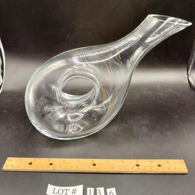 136 - wine decanter