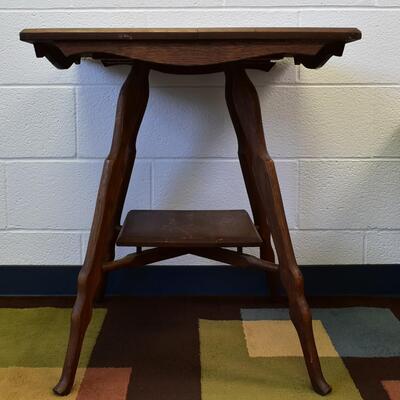 Small Tiger Oak Table
