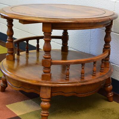 Round End/Accent Table