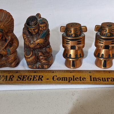 Set of 2 S&P Shakers, bronze