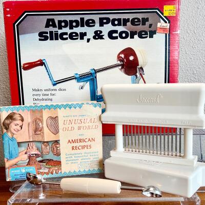 Vintage Kitchen Lot 4