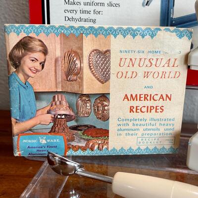 Vintage Kitchen Lot 4