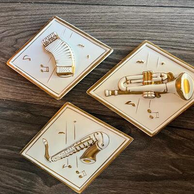 Vintage Lefton musical wall hangings