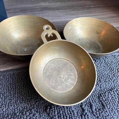 Vintage brass trinket dish set