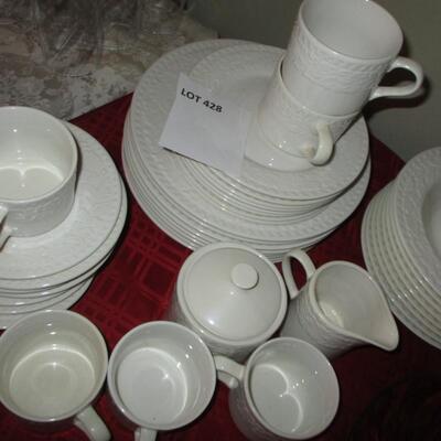 Dinnerware