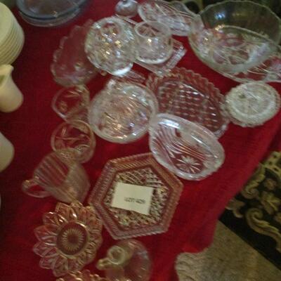 Assorted Crystal/Glassware