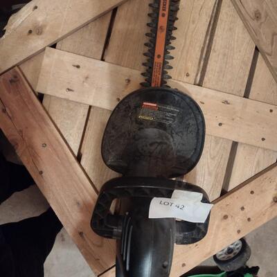 Hedge trimmer