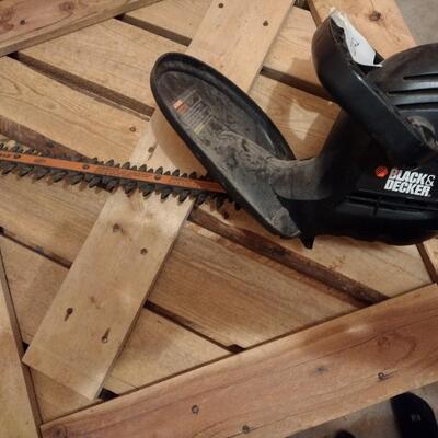 Hedge trimmer