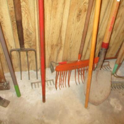 Assorted Gaden Tools