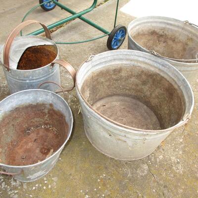 Tin Buckets, Mobile garbage Can Holder