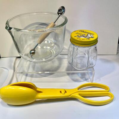 Vintage Kitchen Lot 6