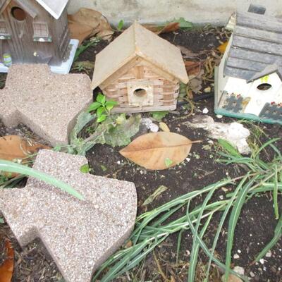 Bird Houses, Small Cement Texas Stones