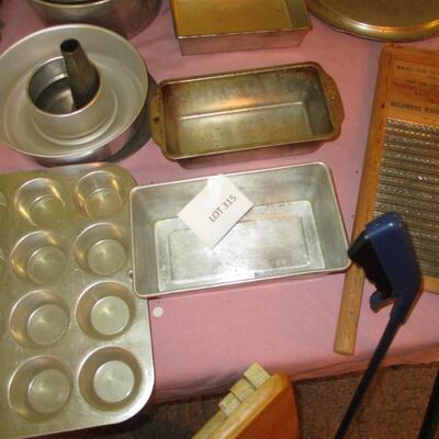 Aluminum Bakeware & Other