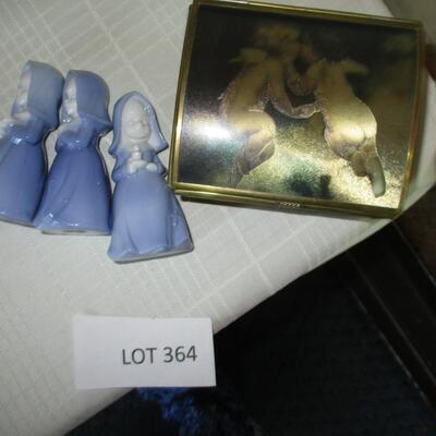 Collectibles-- Music box