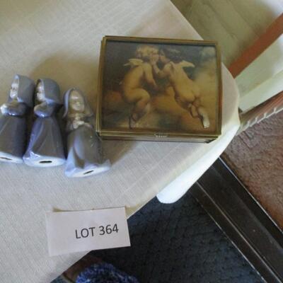 Collectibles-- Music box